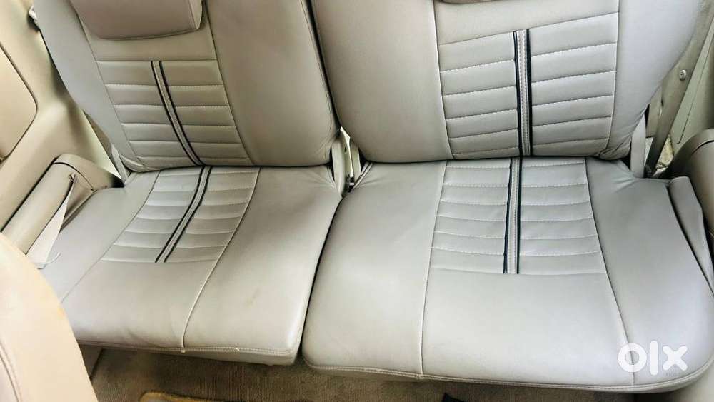 Toyota Innova 2009-2011 2.5 E 8 Str, 2010, Diesel