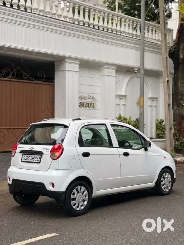 Chevrolet Spark Petrol 2014