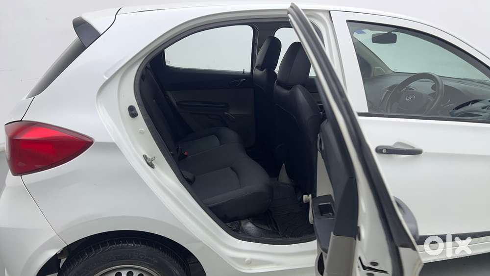 Tata Tiago Xe, 2019, Petrol