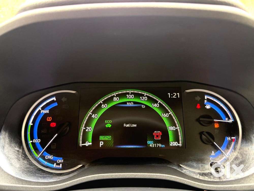 Toyota Innova Hycross 2.0 Vx Hybrid 7 Str, 2024, Cng & Hybrids