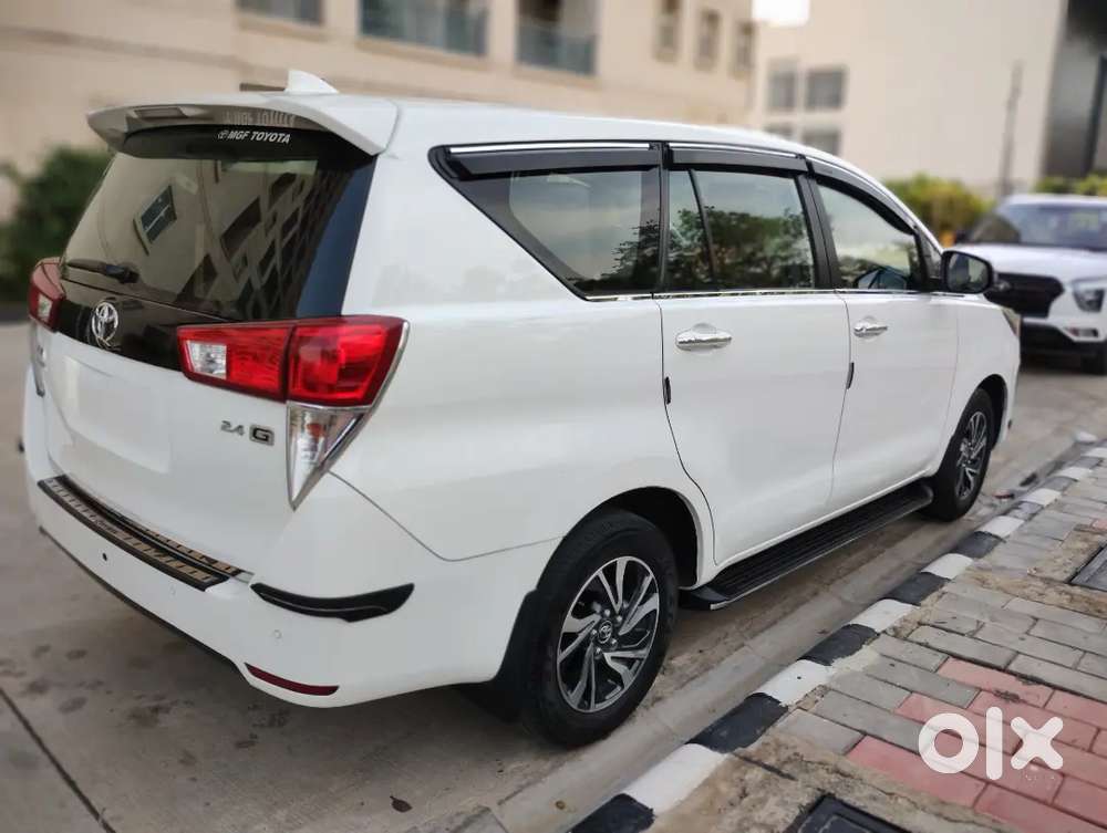 Toyota Innova Crysta 2021.bs6