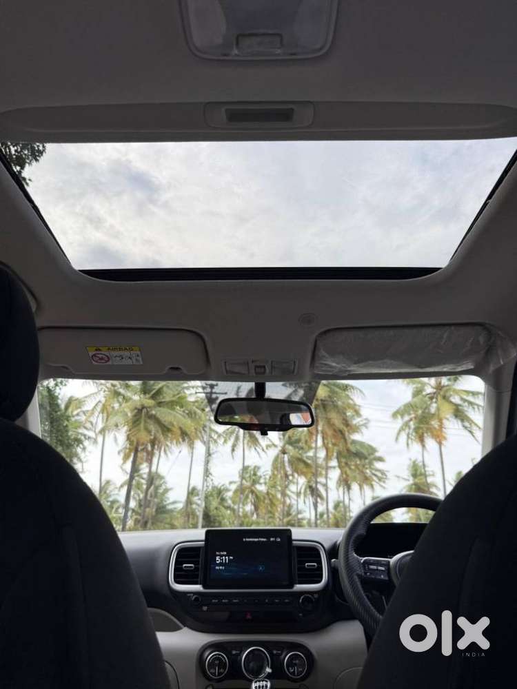 Hyundai Venue, 2023, Petrol