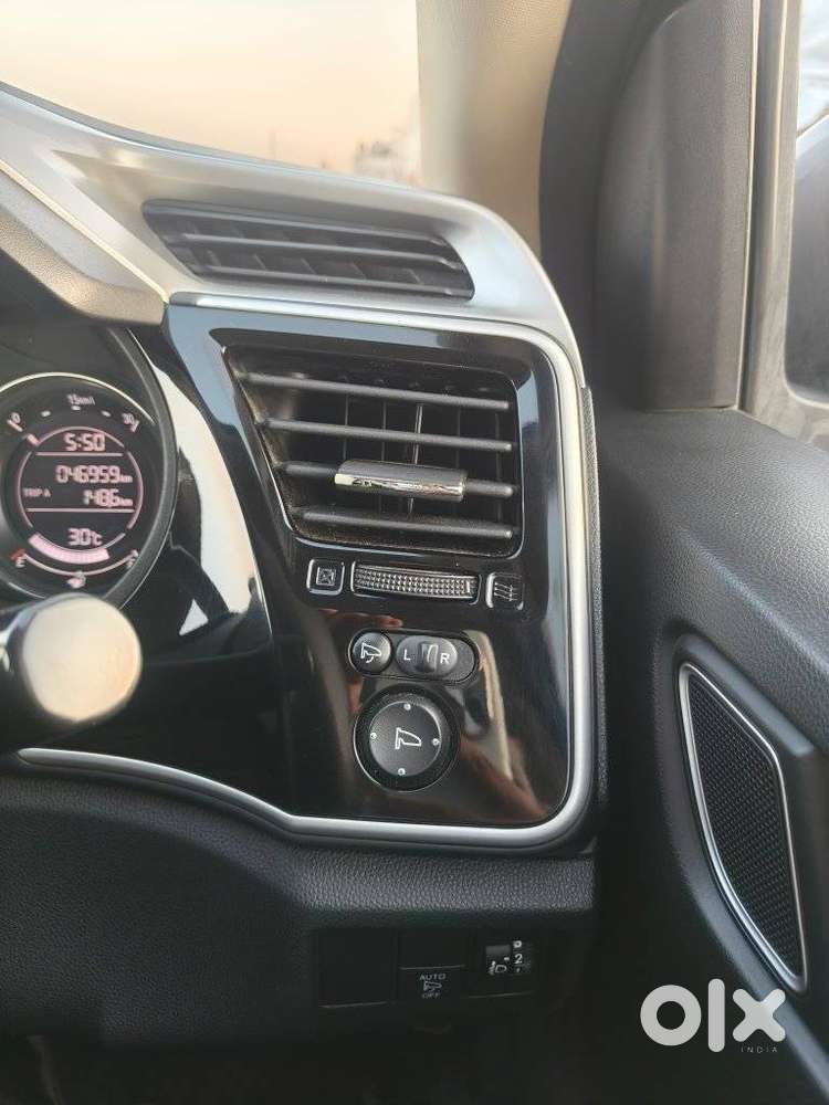 Honda City 1.5 V 4th Gen I-vtec Mt, 2018, Petrol