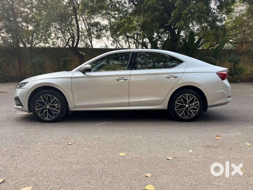 Skoda Octavia 2.0 L K Tsi At, 2022, Petrol