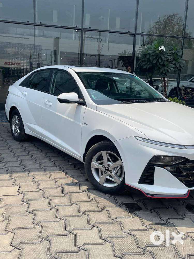 Hyundai Verna 1.5 Sx (o) Ivt, 2025, Petrol