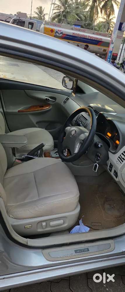 Toyota Corolla Altis 2010