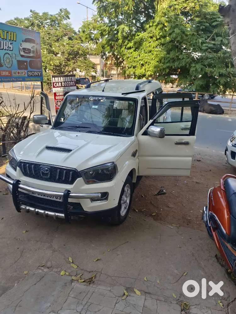 Mahindra Scorpio 2017 Diesel 195000 Km Driven