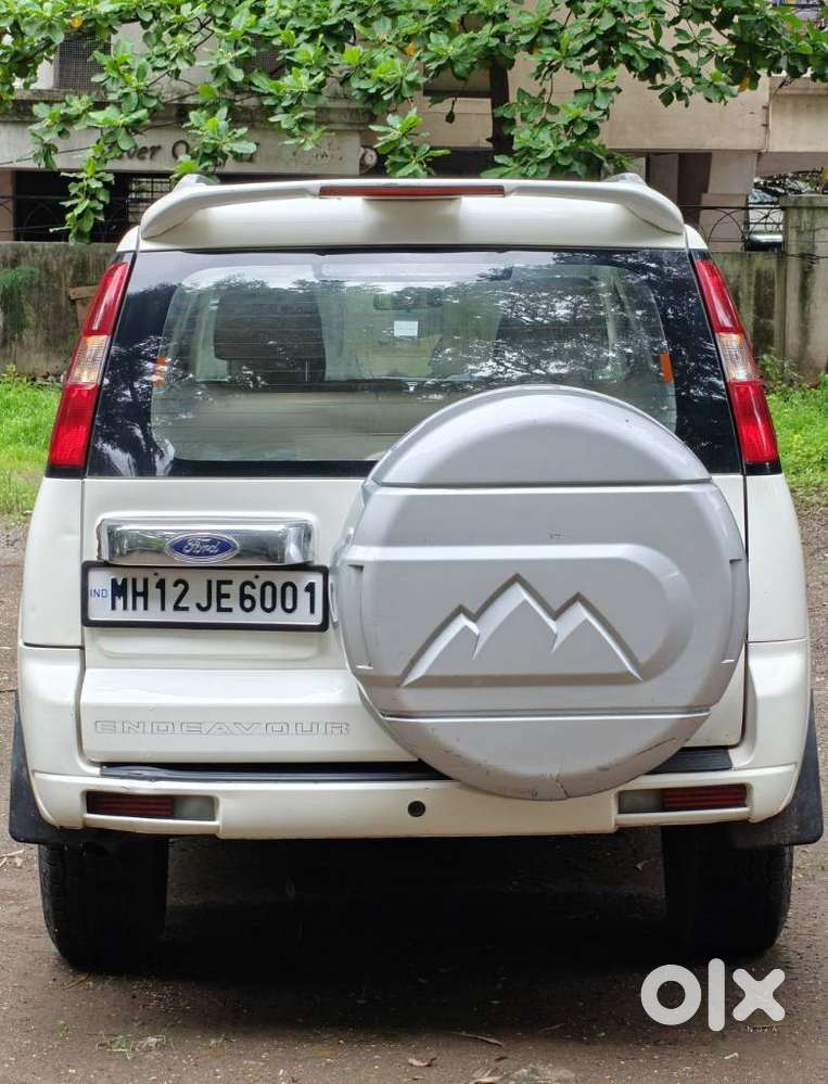 Ford Endeavour 4x4 Thunder Plus, 2012, Diesel