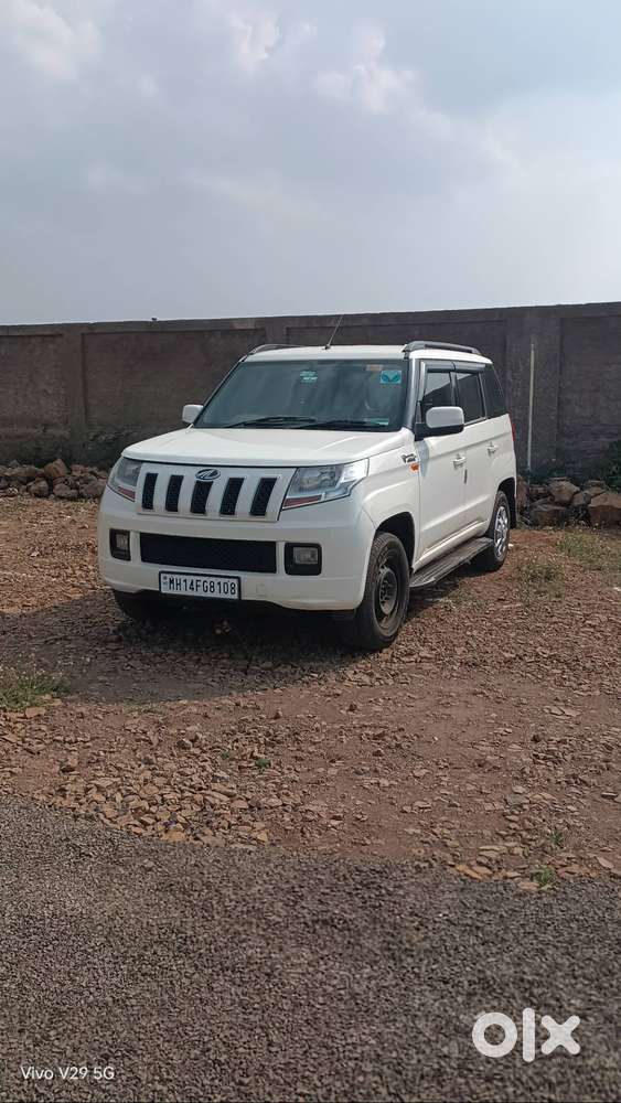 Mahindra Tuv 300 T6, 2016 Model
