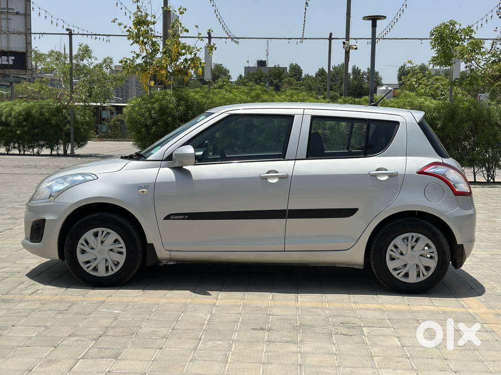 Maruti Suzuki Swift Lxi Option, 2017, Cng & Hybrids