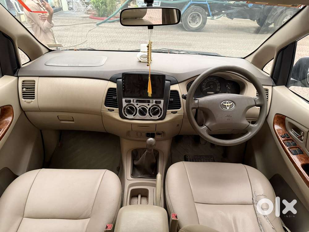 Toyota Innova 2.5 Vx 8 Str Bs-iii, 2007, Diesel