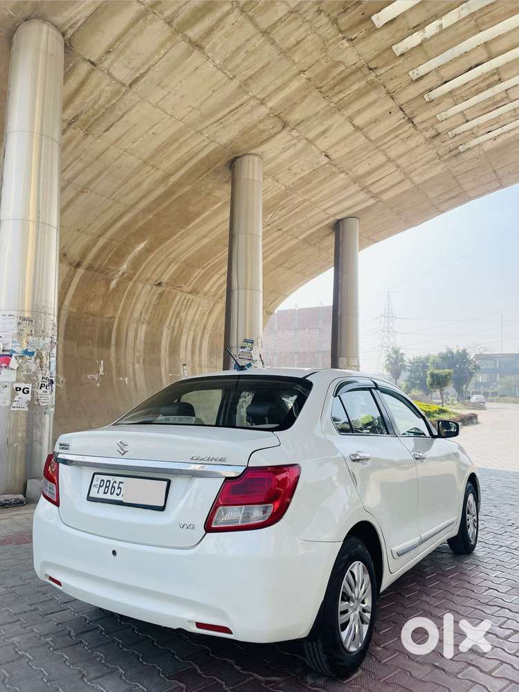 Maruti Suzuki Swift Dzire Vxi Optional, 2017, Petrol