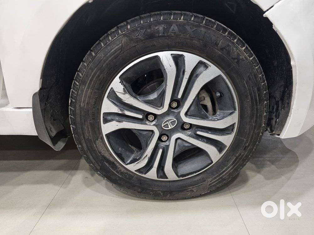 Tata Tiago 1.2 Revotron Xt (o), 2023, Petrol