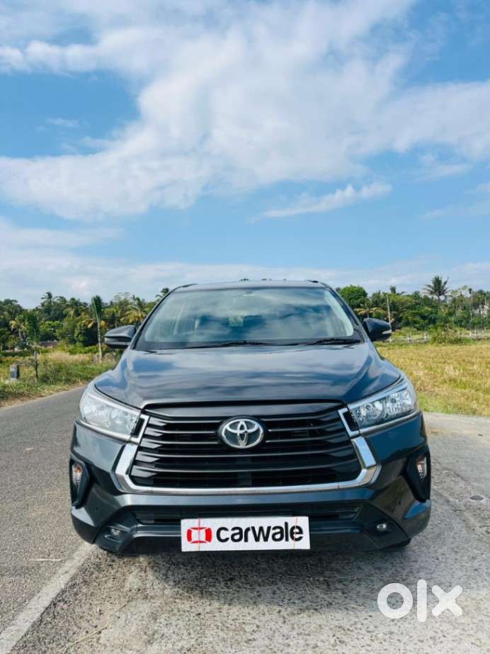 Toyota Innova Crysta 2.4 G Mt 8s, 2017, Diesel