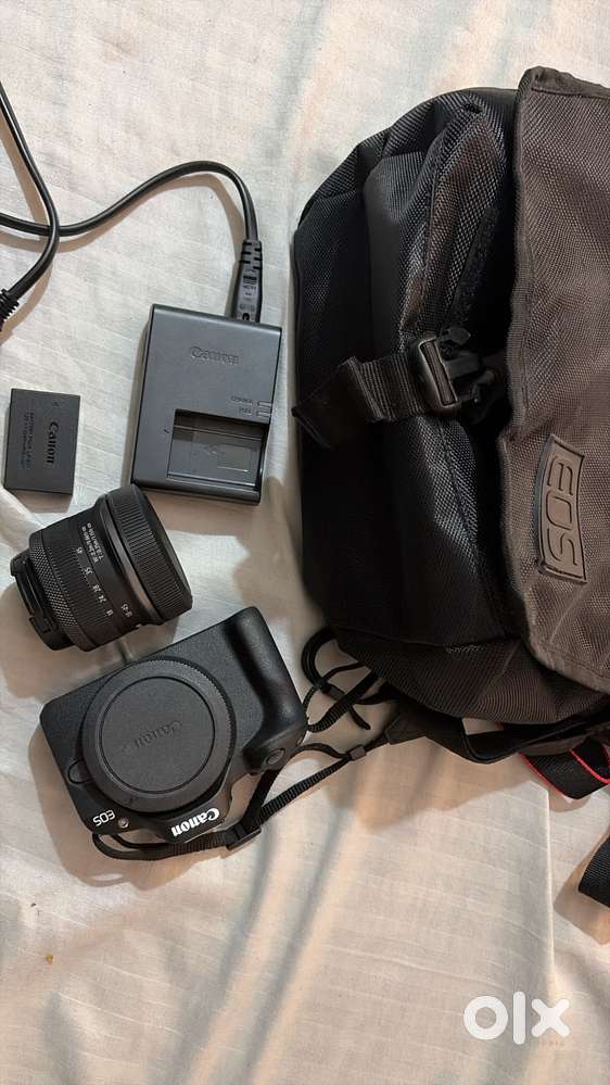 Canon EOS R50 + RF-S 18-45mm | Like New | Original Box & Bill