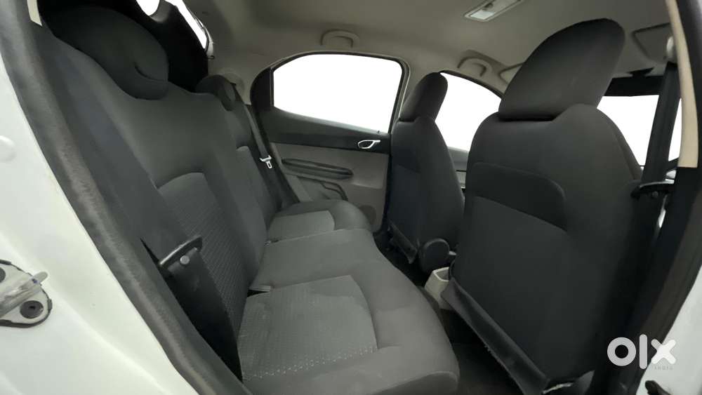 Tata Tiago 1.2 Revotron Xz, 2017, Petrol