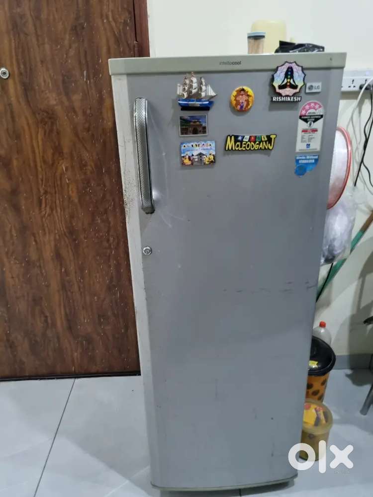LG fridge 270 Litre