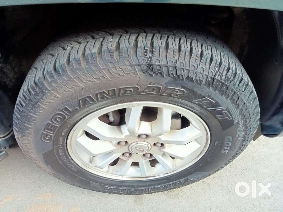 Mahindra Tuv 300 T8, 2017, Diesel
