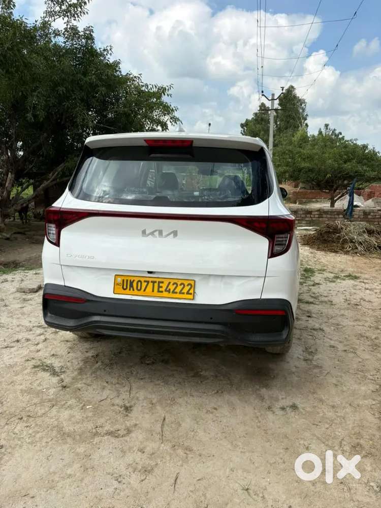 Kia Carens Clavis 2025 Petrol Good Condition