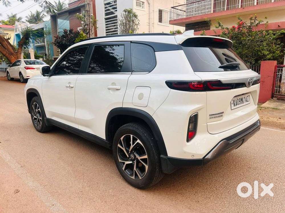 Toyota Urban Cruiser Hyryder 1.5 V Hybrid, 2024, Petrol