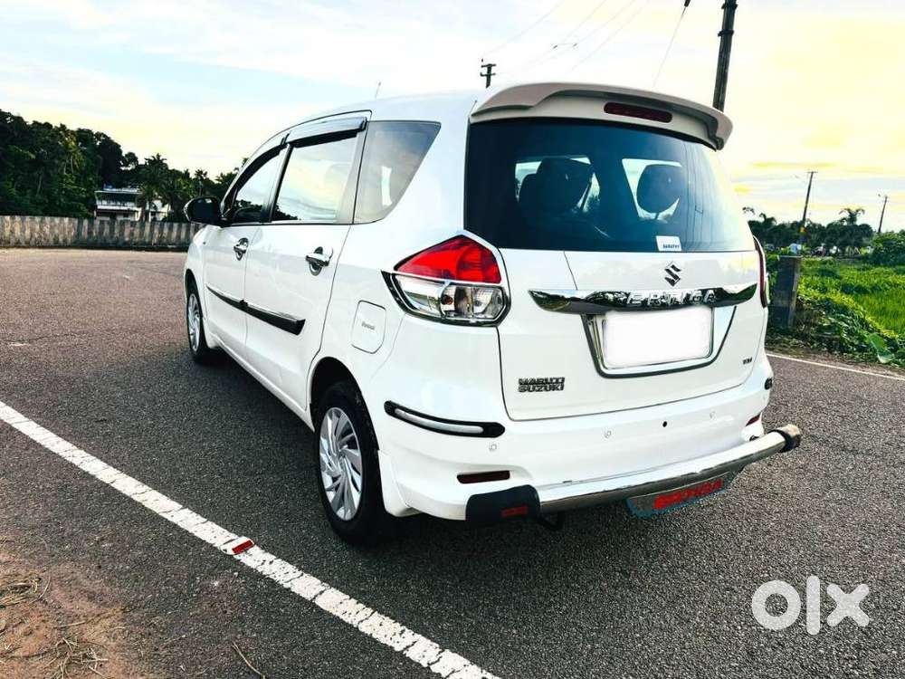Maruti Suzuki Ertiga Vxi Abs Bs Iv, 2016, Petrol