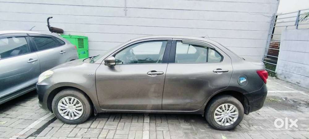 Maruti Suzuki Dzire 1.2 Vxi, 2018, Petrol