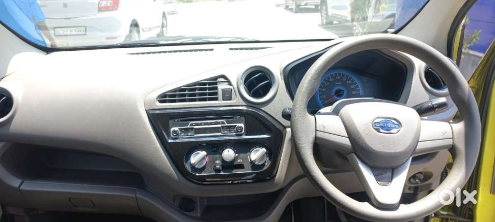 Datsun Redigo T Option, 2016, Petrol