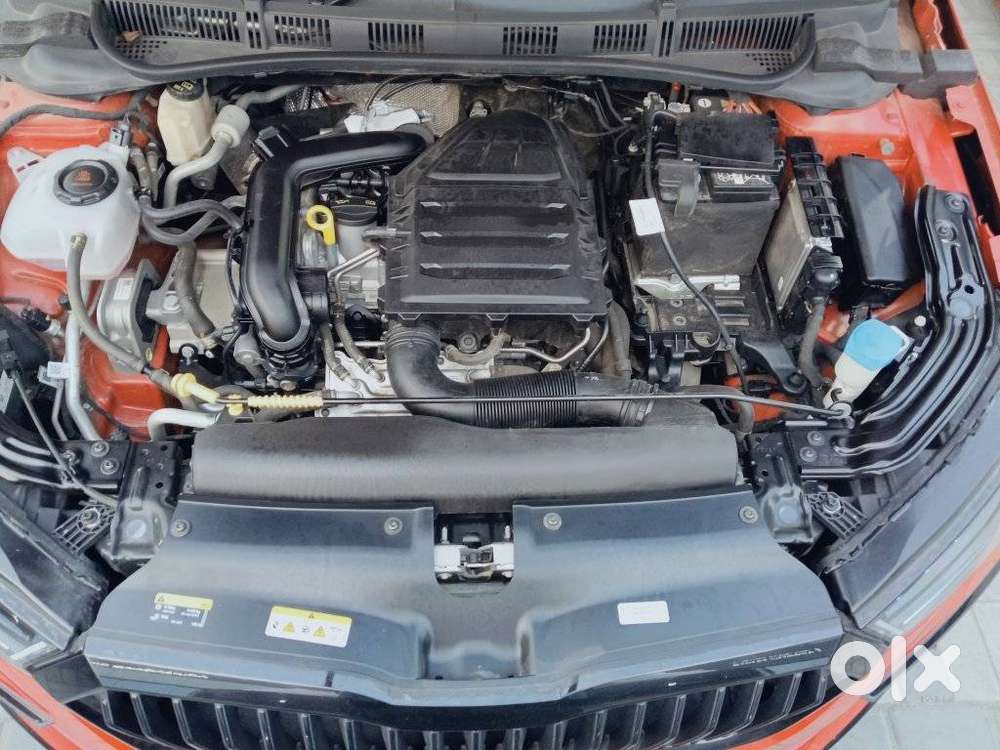 Skoda Slavia Style 1.0l Tsi At, 2024, Petrol