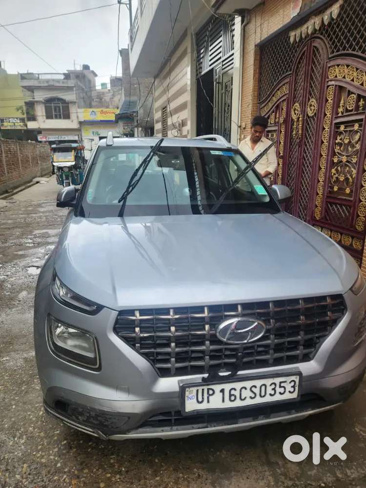 Hyundai Venue 2020 Petrol 38000 Km Driven