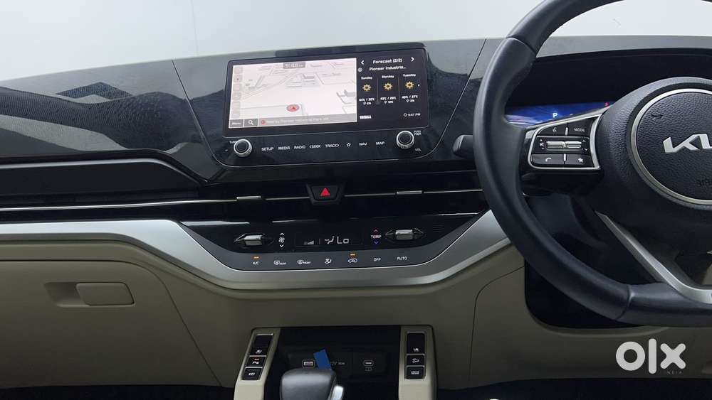 Kia Carens 1.5 Luxury Plus Turbo Dct 7 Str, 2024, Petrol