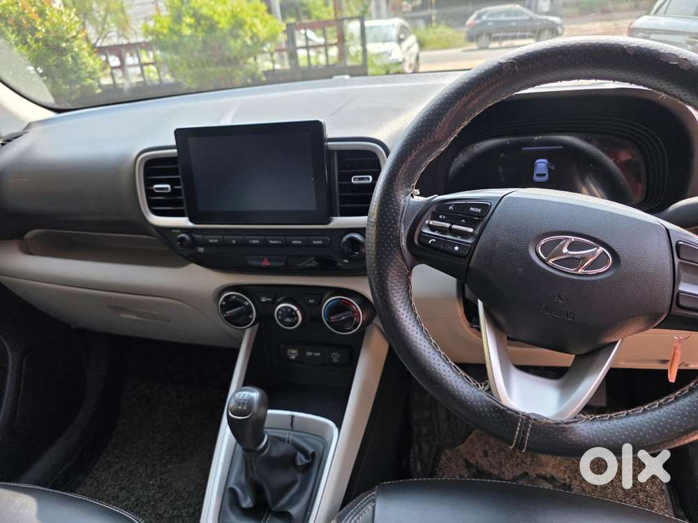 Hyundai Venue 1.2 S (o), 2023, Petrol