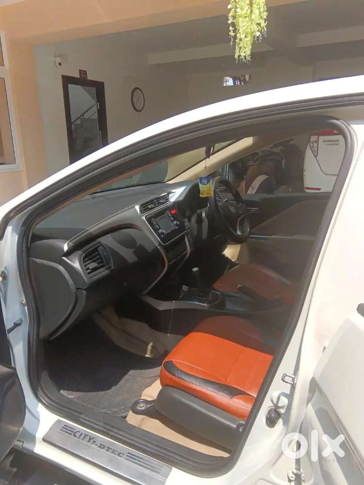 Honda City 1.5 V I-vtec Petrol Manual 2015 | Family Used | Well Mainta