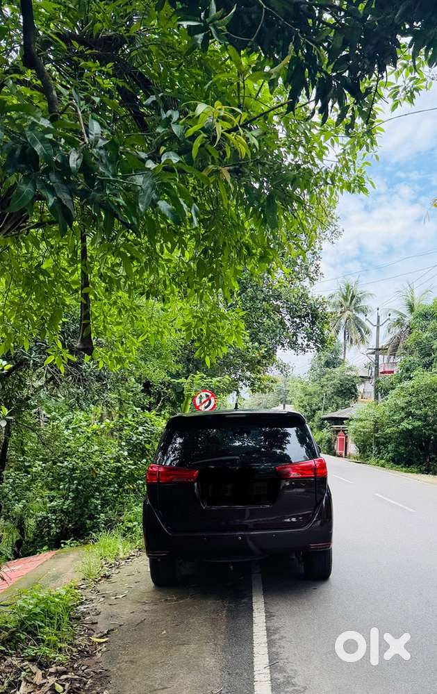 Toyota Innova Crysta Diesel 2016