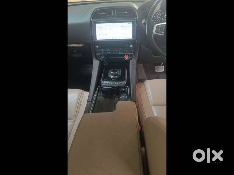 Jaguar F-pace Prestige 2.0 Petrol, 2021, Petrol