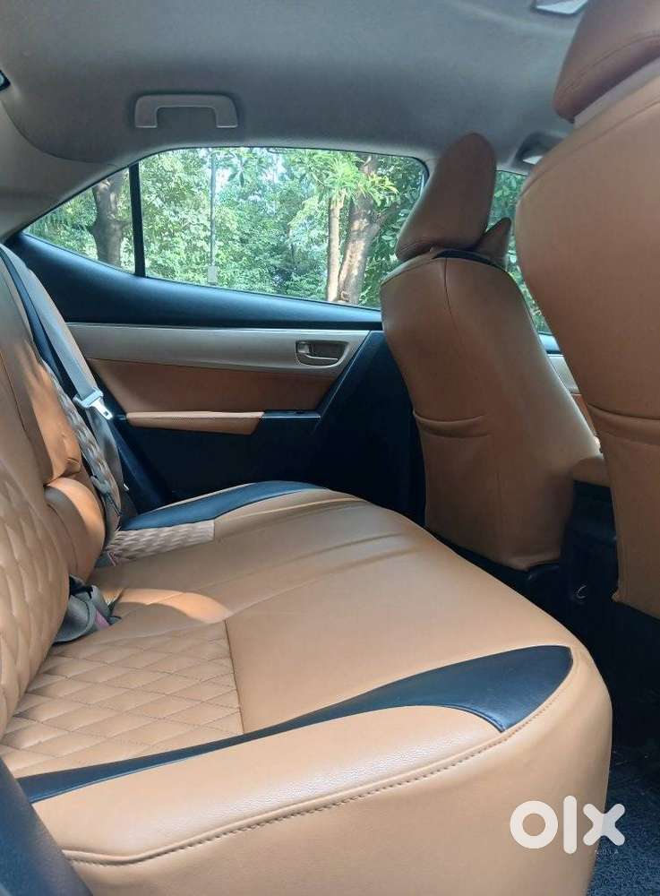 Toyota Corolla Altis 1.8 J, 2015, Petrol