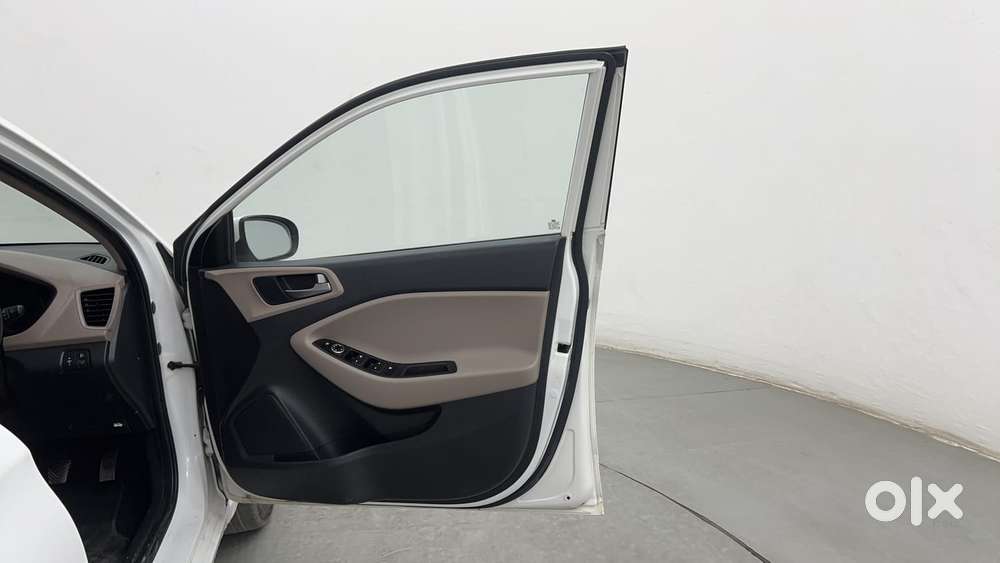 Hyundai Elite I20 Asta Option, 2016, Petrol