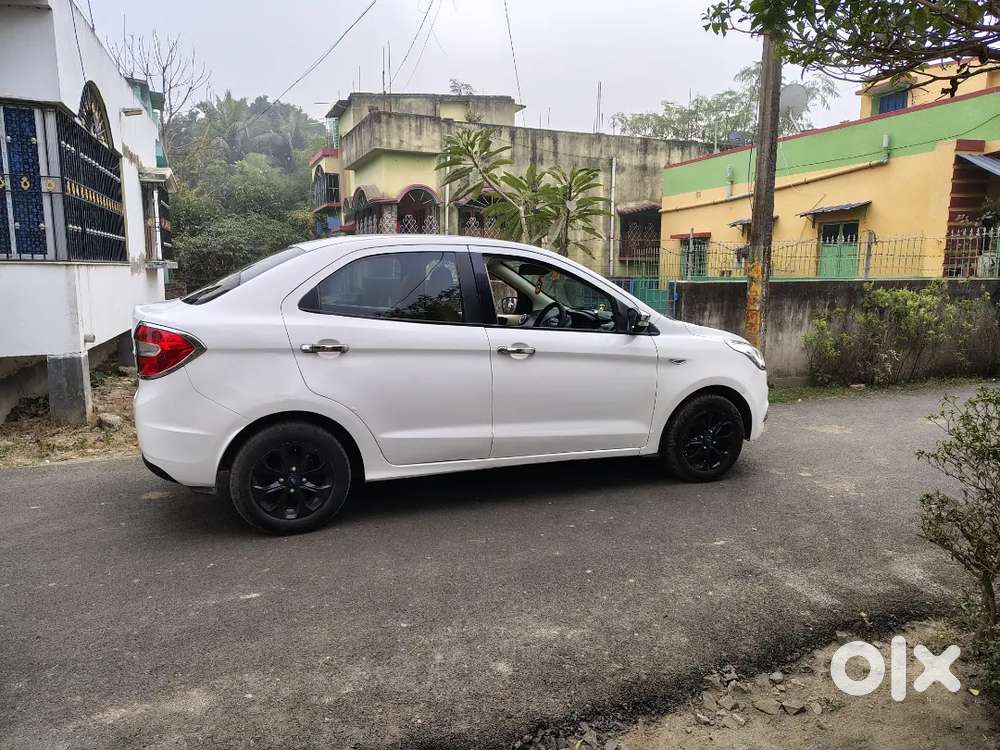 Ford Figo Aspire Titatnium Opt 2016