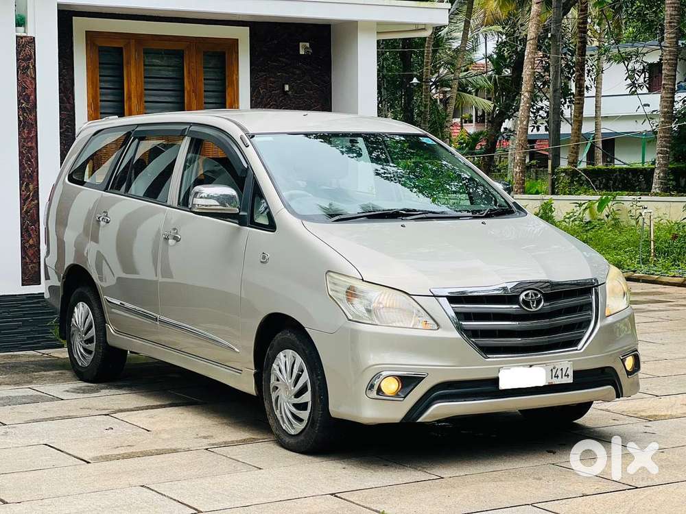 Toyota Innova 2.5 Gx 7 Seater Bs Iv, 2014, Diesel