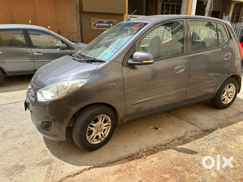 Hyundai I10 Sportz Petrol 2011
