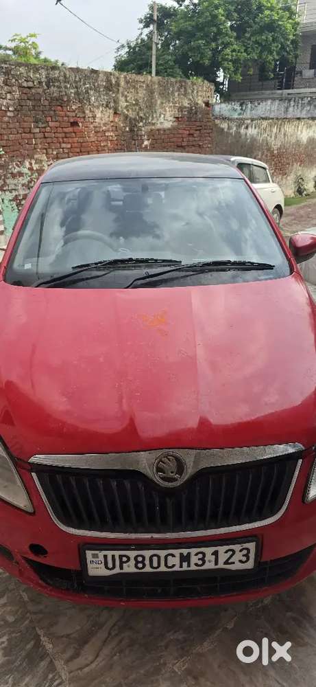 Skoda Rapid Elegance 2013 Car