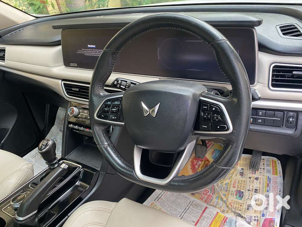 Mahindra Xuv700 2.2 Ax 7 Diesel Mt Luxury Pack Str, 2022, Diesel