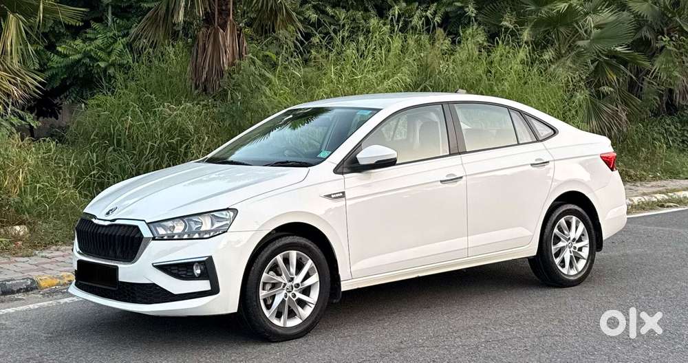 Skoda Slavia 1.0 Ambition Tsi At, 2022, Petrol