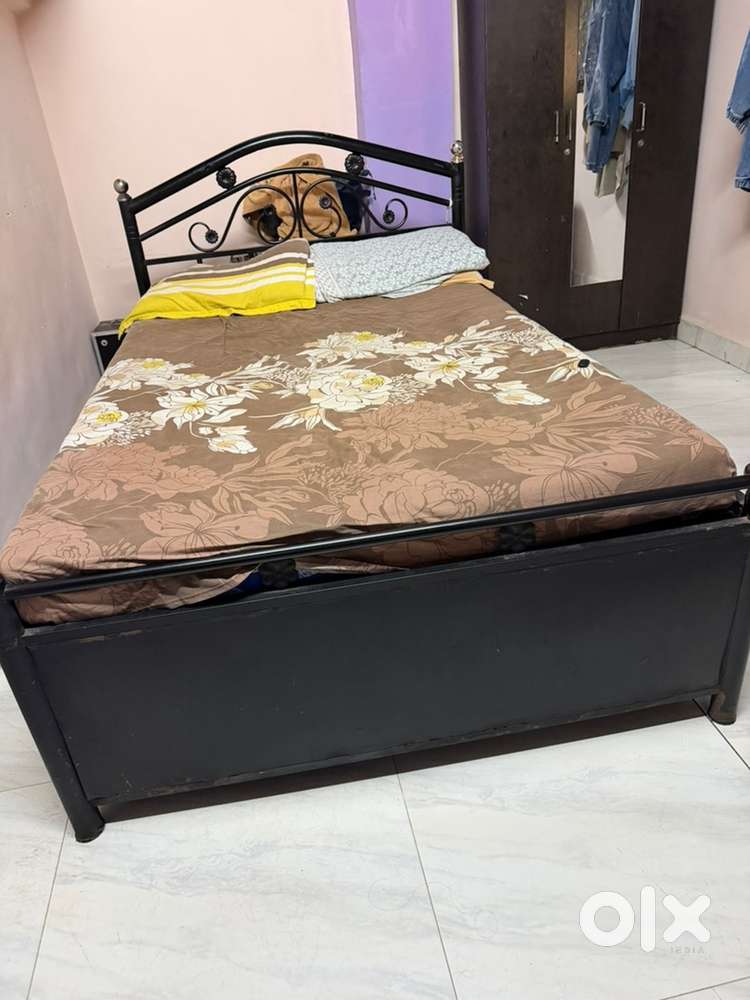 bed,almira, sofa combed, bajaj cooler, chair
