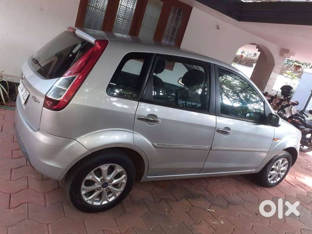 Ford Figo 2014 Petrol 40000 Km Driven