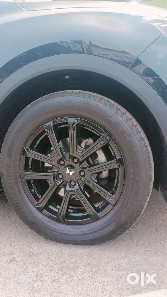 Mahindra Xuv700 2.2 Ax 7 Diesel Mt Luxury Pack Str, 2024, Diesel