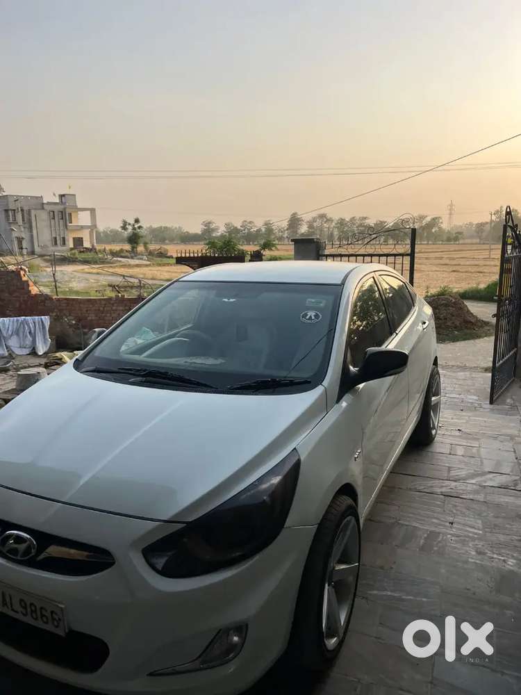 Hyundai Fluidic Verna 2012 Diesel 81688 Km Driven