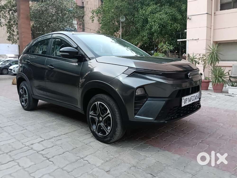 Tata Nexon Smart 1.2 Revotron Petrol 5 Mt, 2024, Cng & Hybrids
