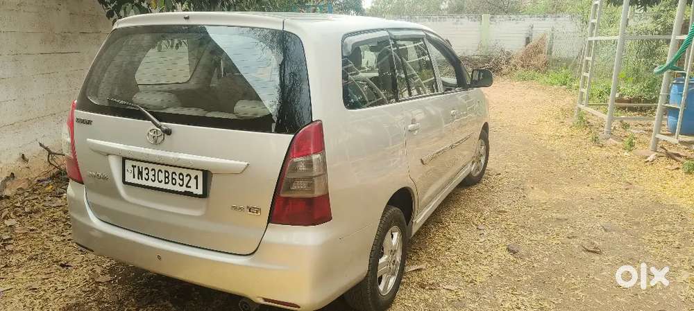 Toyota Innova 2012 Diesel Well Maintained