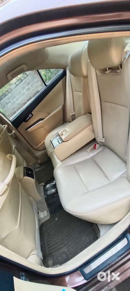 Toyota Camry Hybrid 2.5, 2015