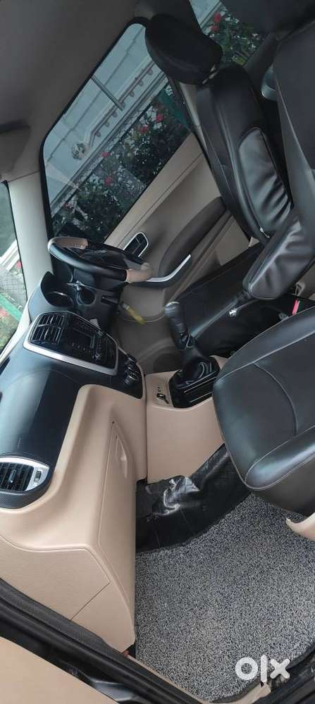 Mahindra Tuv 300 Mhawk100 T8, 2016, Diesel